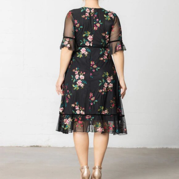 Kiyonna Wildflower Embroidered Dress -- size 1X--your Fancy DRESS - Picture 4 of 8